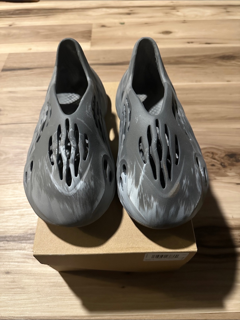 Yeezy Foam Runner MX Carbon
